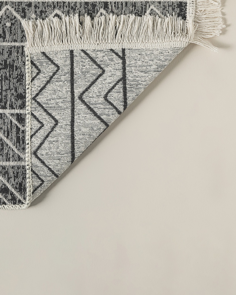 Trendy Tiles Woven Rug Timeless