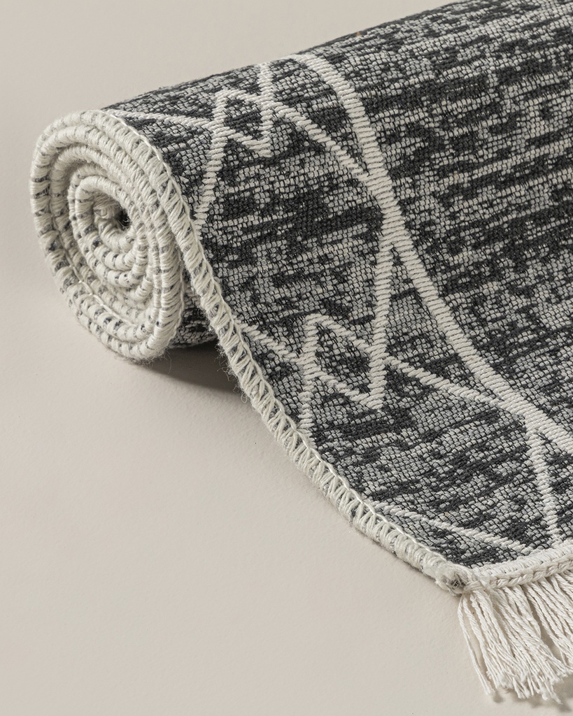 Trendy Tiles Woven Rug Timeless