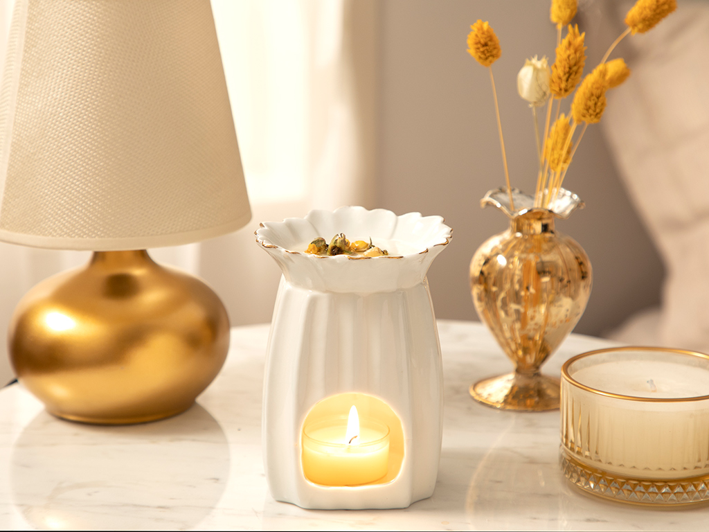 Daisy Censer Timeless