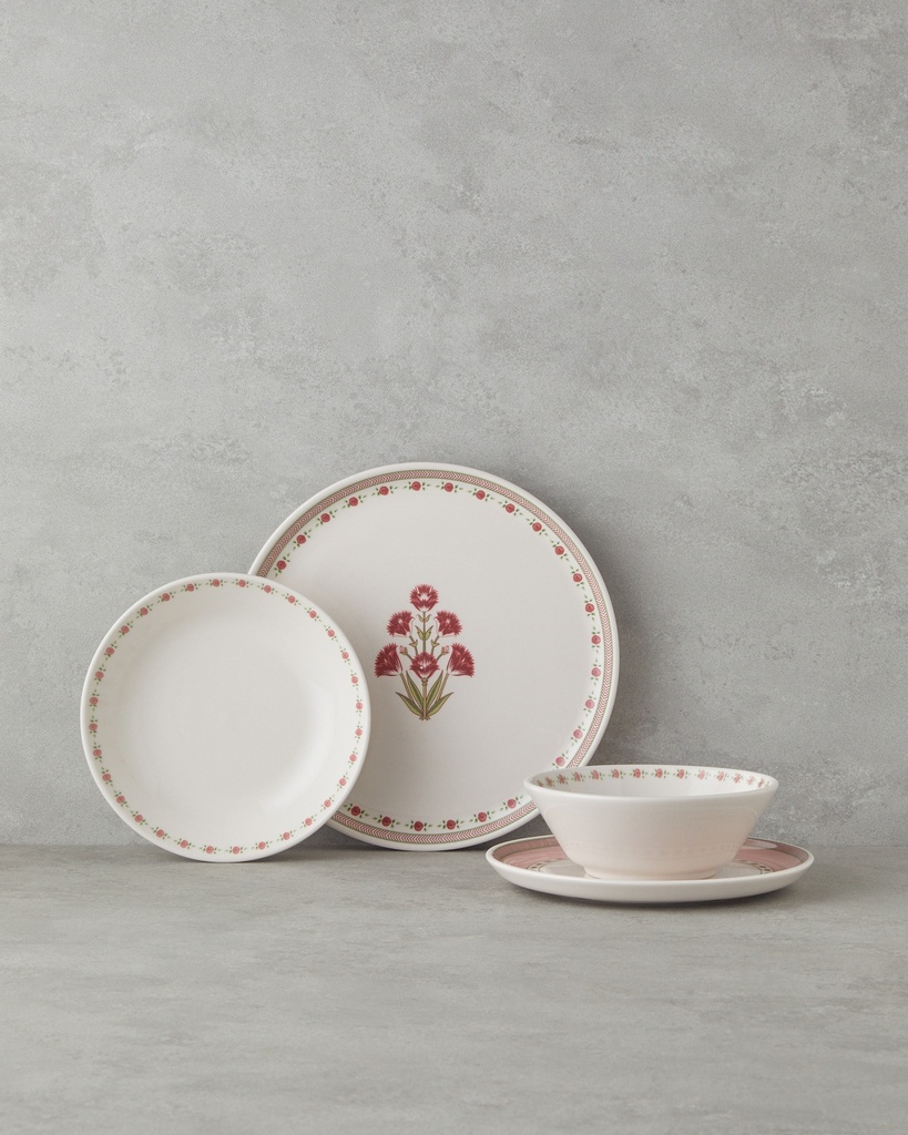 Cloves Table Set Timeless