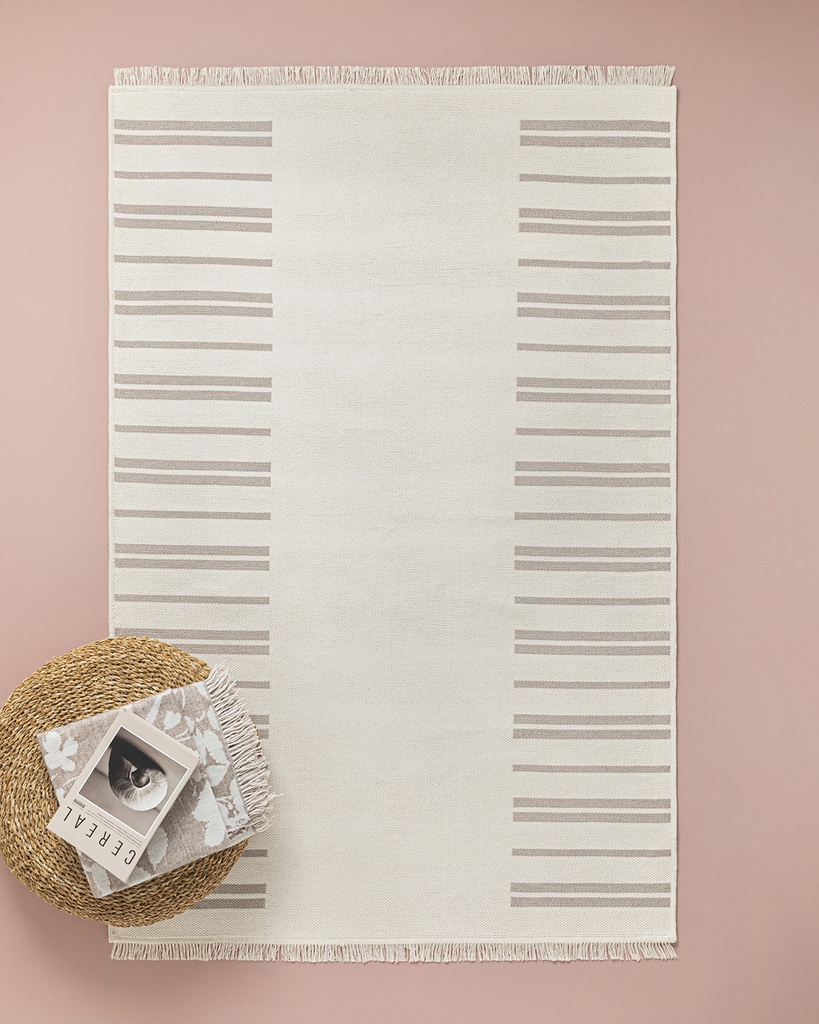 Royal Paisley Woven Rug Timeless