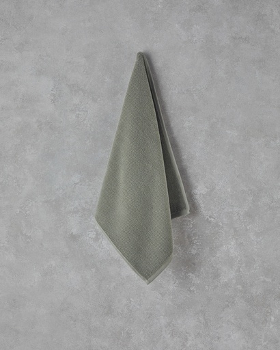 [10048136003] Fluffy Face Towel Basic Alt Segment